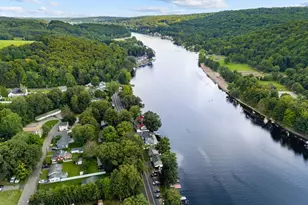 5 Roosevelt Dr, Seymour, CT 06483 - Photo 2