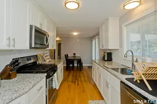 11 Harvest Rd, Enfield, CT 06082 - Photo 10