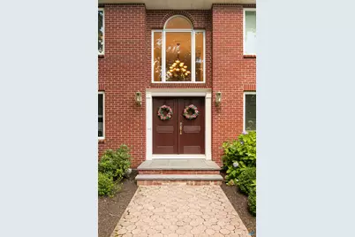 127 Kingswood Drive, Naugatuck, CT 06770 - Photo 4