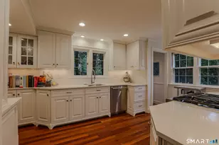 53 Belknap Rd, West Hartford, CT 06117 - Photo 24