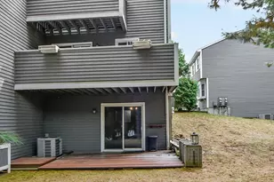 57 Dawn St, Fairfield, CT 06824 - Photo 24
