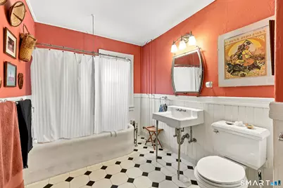 65 Highland Street, West Hartford, CT 06119 - Photo 26