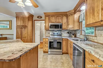 130 Hinman Street, Stratford, CT 06614 - Photo 8