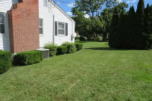 562 Wells Rd, Wethersfield, CT 06109 - Photo 6