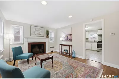 21 Elmfield Street, West Hartford, CT 06110 - Photo 6