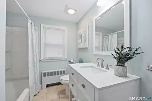 21 Elmfield St, West Hartford, CT 06110 - Photo 14