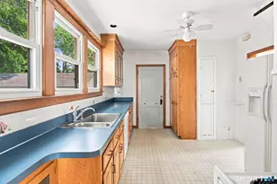 14 Kellogg St, Windsor, CT 06095 - Photo 8