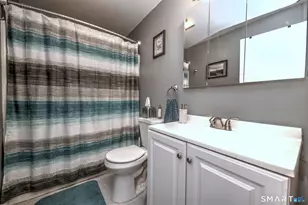 172 Woodland St, Meriden, CT 06451 - Photo 30