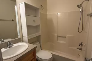 25 Grand St, Norwalk, CT 06851 - Photo 10