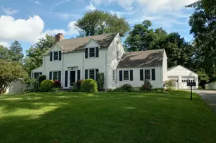 14 Stonybrook Rd, Fairfield, CT 06824 - Photo 1