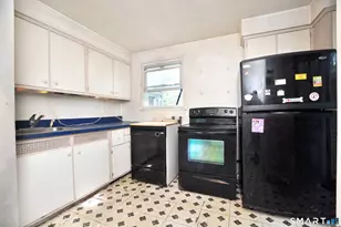 11 Tanglewood Dr, Windsor, CT 06095 - Photo 6