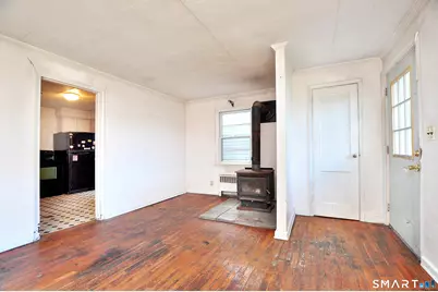 11 Tanglewood Drive, Windsor, CT 06095 - Photo 2