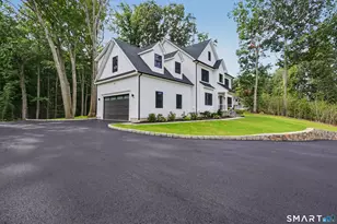 18 Timberlane Trail, Trumbull, CT 06611 - Photo 4