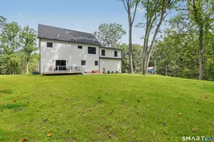 18 Timberlane Trail, Trumbull, CT 06611 - Photo 6