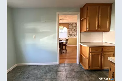 344 Alling Street, Berlin, CT 06037 - Photo 6
