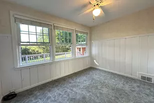344 Alling St, Berlin, CT 06037 - Photo 12