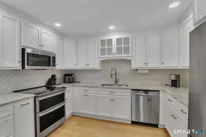 542 Pilgrim Harbor #542, Wallingford, CT 06492 - Photo 4