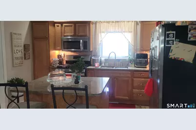 127 North Pearl Street, Meriden, CT 06450 - Photo 8