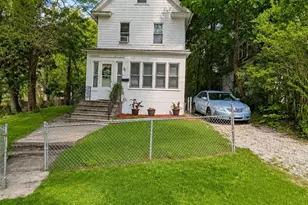 4 Strong St, New Haven, CT 06515 - Photo 2
