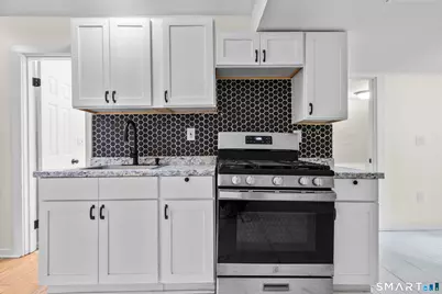 693 Dixwell Avenue #3rd Flr, New Haven, CT 06511 - Photo 2