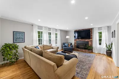 11 Autumn Drive, Danbury, CT 06811 - Photo 8