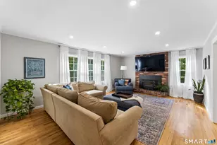 11 Autumn Dr, Danbury, CT 06811 - Photo 8