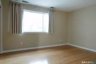 2 Washington Ct, Stamford, CT 06902 - Photo 20