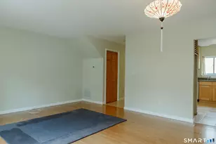 2 Washington Ct, Stamford, CT 06902 - Photo 8