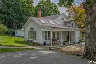 394 Tashua Rd, Trumbull, CT 06611 - Photo 6