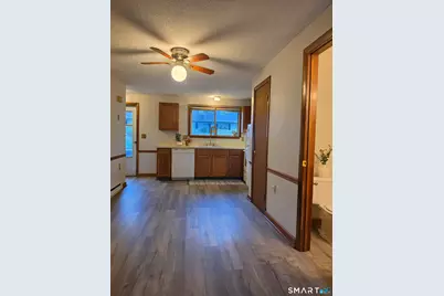 1568 Meriden Road #4C, Waterbury, CT 06705 - Photo 6