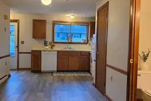 1568 Meriden Rd, Waterbury, CT 06705 - Photo 6