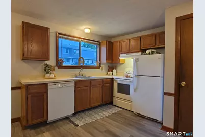1568 Meriden Road #4C, Waterbury, CT 06705 - Photo 1
