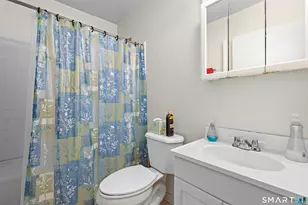 1422 Dixwell Ave, Hamden, CT 06514 - Photo 12