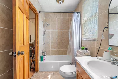 15 Jubilee Street, New Britain, CT 06051 - Photo 6