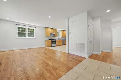 26 Nichols Avenue, Stamford, CT 06905 - Photo 4