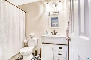 50 Aiken St, Norwalk, CT 06851 - Photo 22