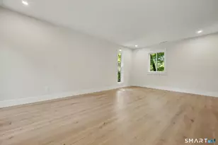 411 Heritage Vlg, Southbury, CT 06488 - Photo 10