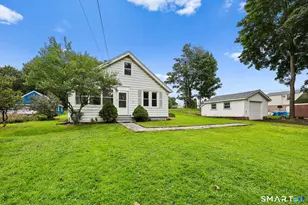 63 Hunt Ln, East Haven, CT 06512 - Photo 26