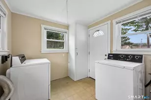 63 Hunt Ln, East Haven, CT 06512 - Photo 12