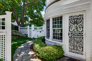 40 Grand St, Stonington, CT 06378 - Photo 8