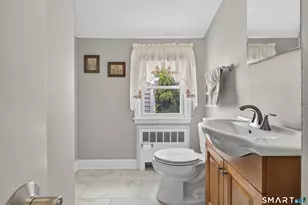 1170 Nichols Ave, Stratford, CT 06614 - Photo 24