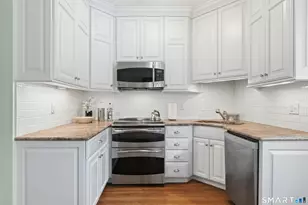 10 Hale Ln, Darien, CT 06820 - Photo 10