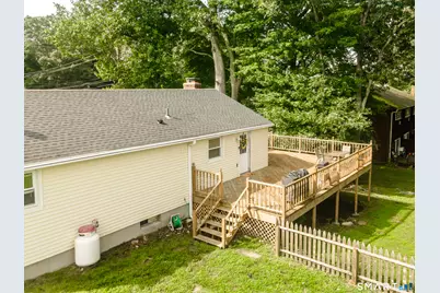 83 Woodland Drive, Montville, CT 06382 - Photo 6