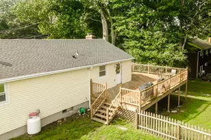 83 Woodland Dr, Montville, CT 06382 - Photo 6