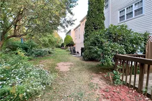 64 E Gate Ln, Hamden, CT 06514 - Photo 18