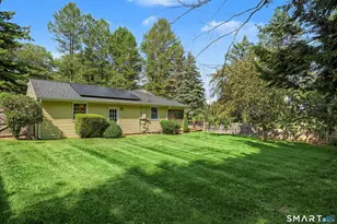 9 Baldwin Dr, Bristol, CT 06010 - Photo 2