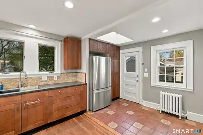 148 Whiting Lane, West Hartford, CT 06119 - Photo 8