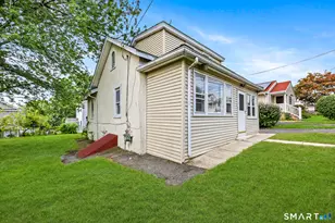 73 Carlson Ave, Bridgeport, CT 06606 - Photo 4