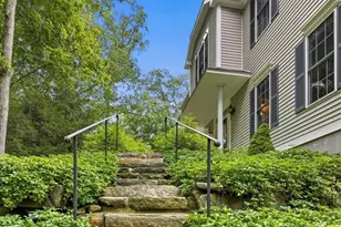 9 Inwood Dr, Guilford, CT 06437 - Photo 8