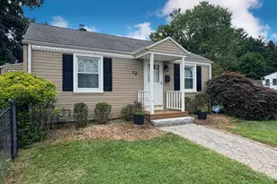 50 Seymour St, Windsor, CT 06095 - Photo 2